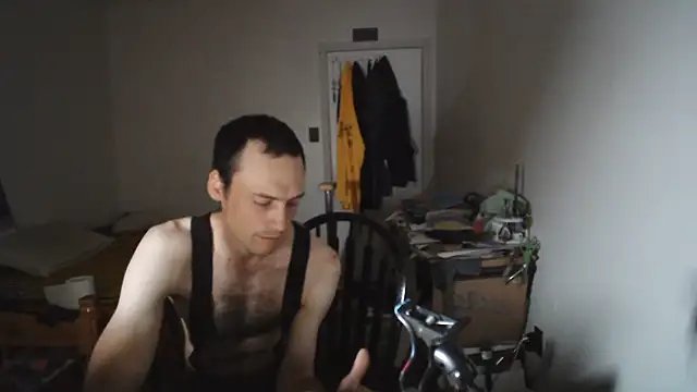 JohnnyMoves: вебкам-шоу