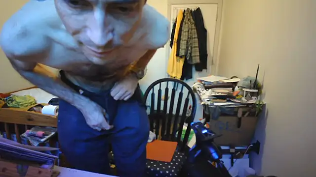הופעת וובקאם של JohnnyMoves