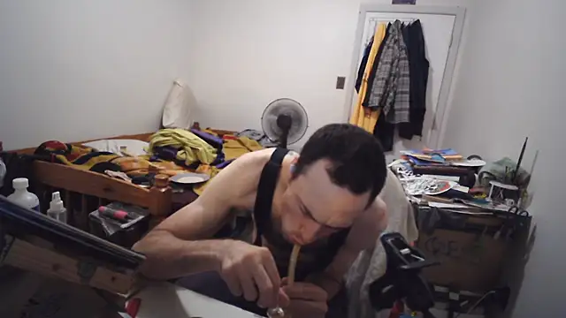 JohnnyMoves' Webcam Show