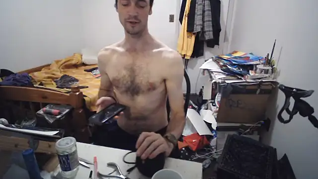 JohnnyMoves webkamerás műsora