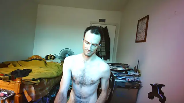 JohnnyMoves Show in webcam