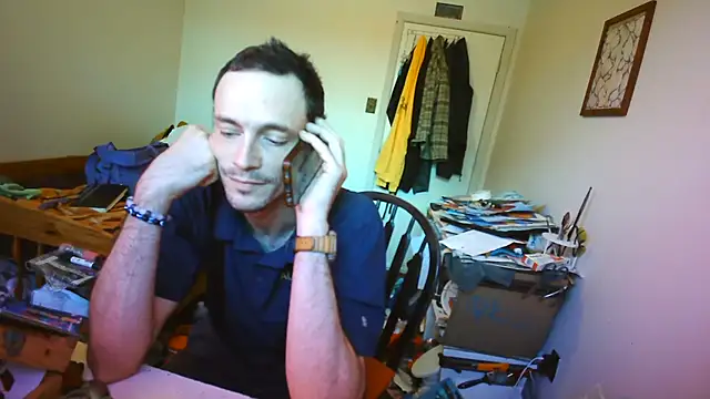 JohnnyMoves Pertunjukan Webcam