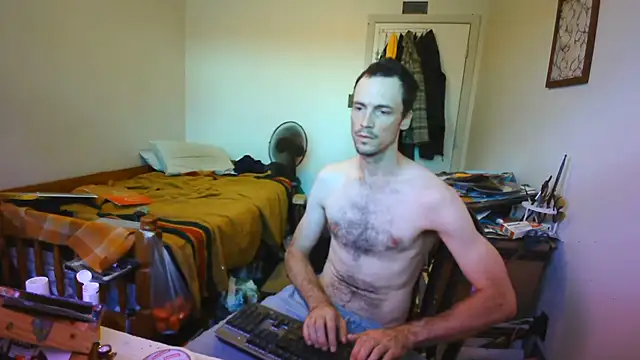 JohnnyMoves Show in webcam