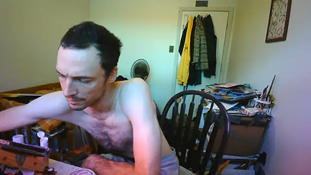 JohnnyMoves webkamerás műsora