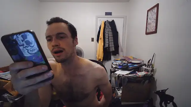 JohnnyMoves webkamerás műsora