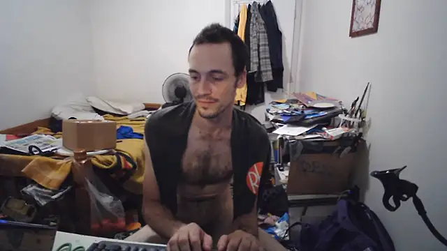 JohnnyMoves Show in webcam