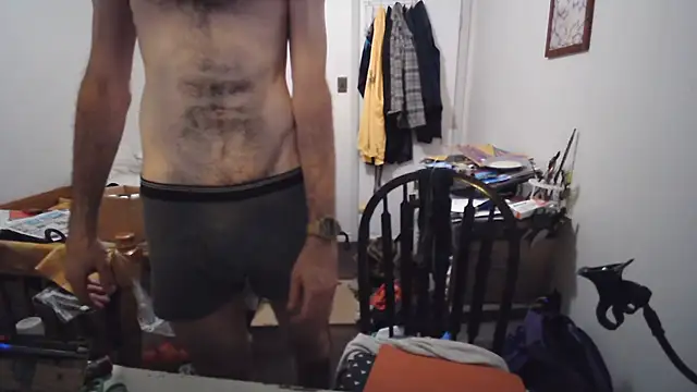 JohnnyMoves Show in webcam