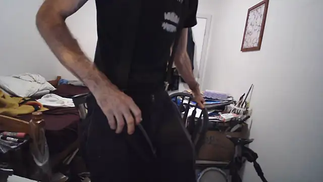 JohnnyMoves Шоу с уебкамера