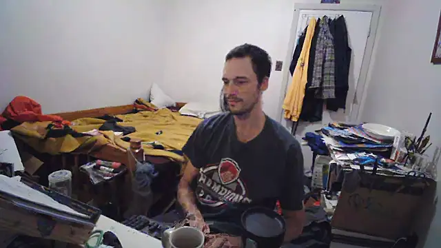 JohnnyMoves webkamerás műsora