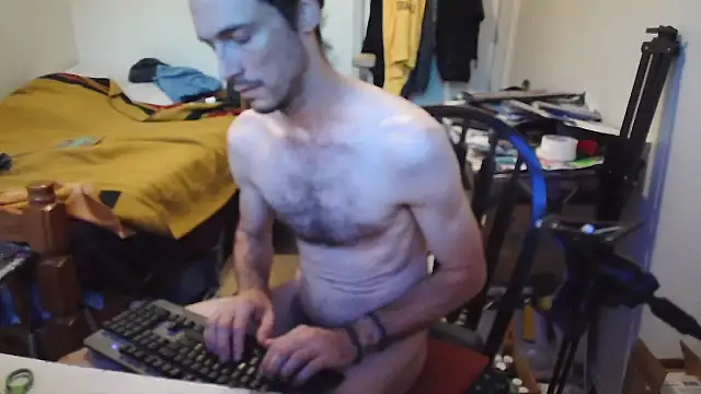 JohnnyMoves Show Webcam