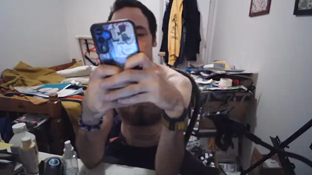JohnnyMoves Pertunjukan Webcam