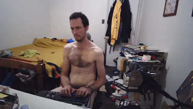 JohnnyMoves' Webcam Show
