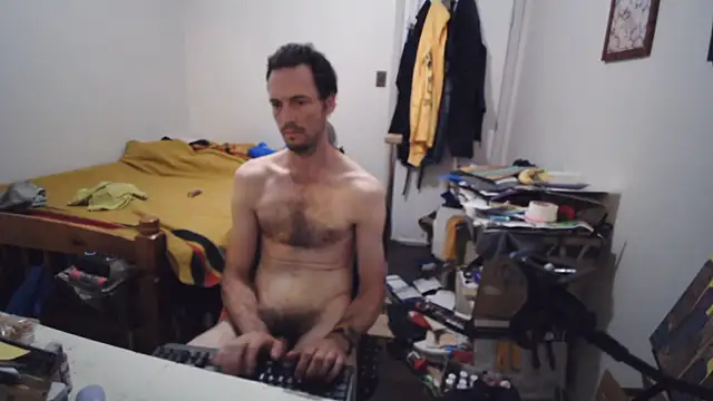 JohnnyMoves' Webcam Show