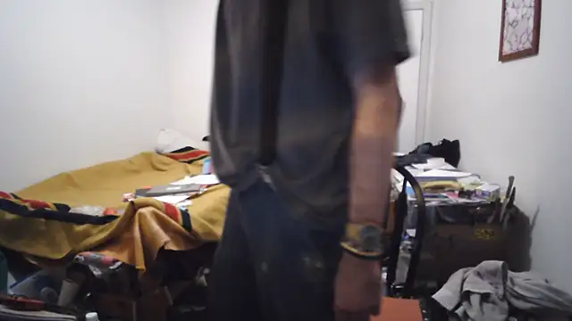 JohnnyMoves Webcam Show