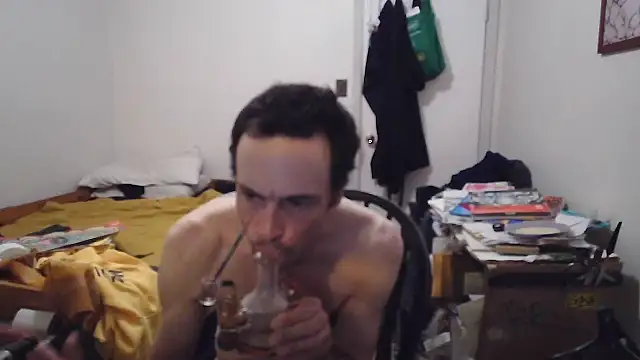 JohnnyMoves Pertunjukan Webcam