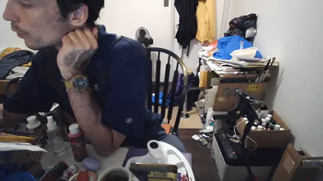 JohnnyMoves' Webcam Show