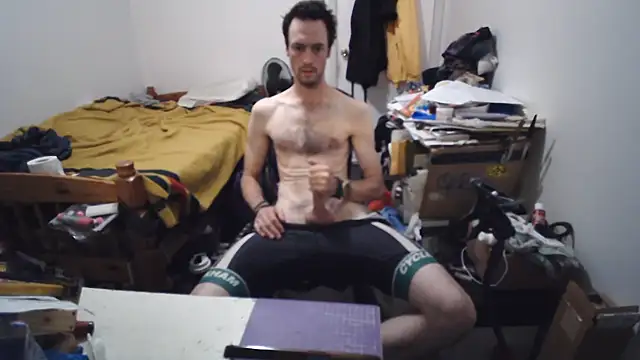 JohnnyMoves Show in webcam