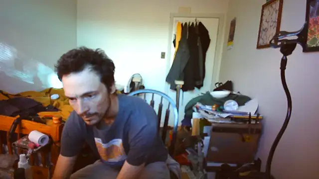 JohnnyMoves' Webcam Show
