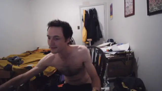 הופעת וובקאם של JohnnyMoves