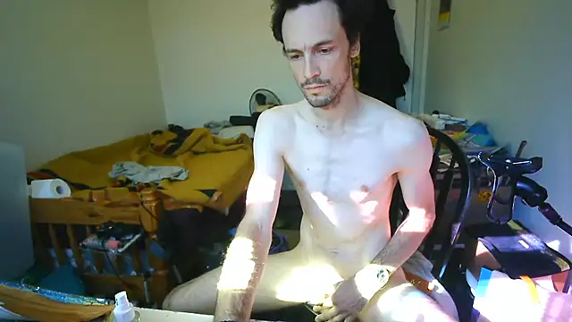 JohnnyMoves Show in webcam
