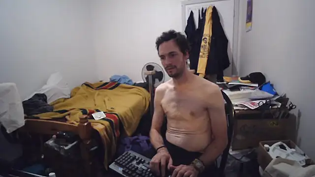 JohnnyMoves Show in webcam