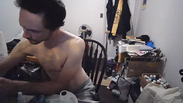 JohnnyMoves Show in webcam