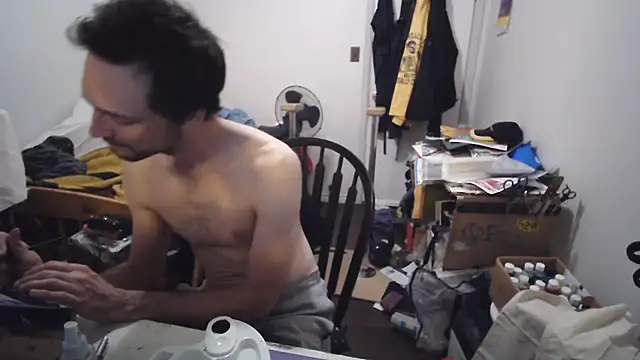 JohnnyMoves Show Webcam
