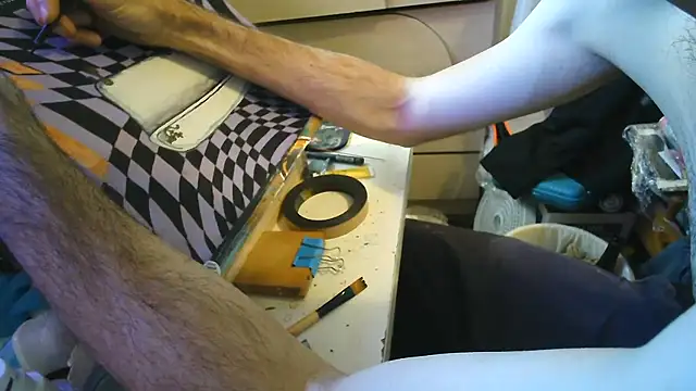 JohnnyMoves' Webcam Show