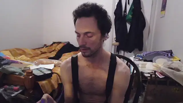 JohnnyMoves Show Webcam