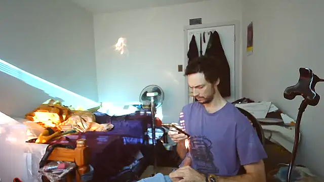JohnnyMoves' Webcam Show