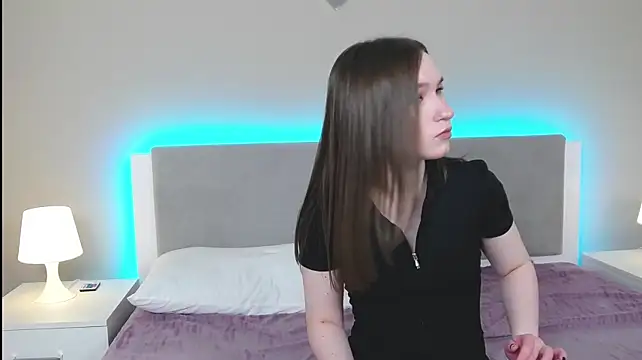 MarliinNova's Live XXX Chat