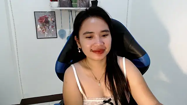 Slutty_Lauraxxのウェブカメラショー
