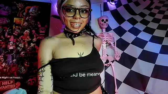 nerdyhotgoth's Webcam Show