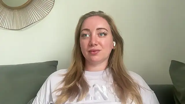 arielsweetieee Adlı Modelin Web Kamerası Şovu