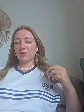 arielsweetieee's Webcam Show