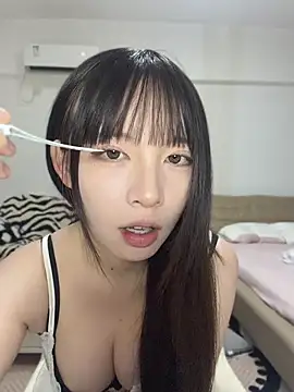 nide-baby's Live XXX Chat