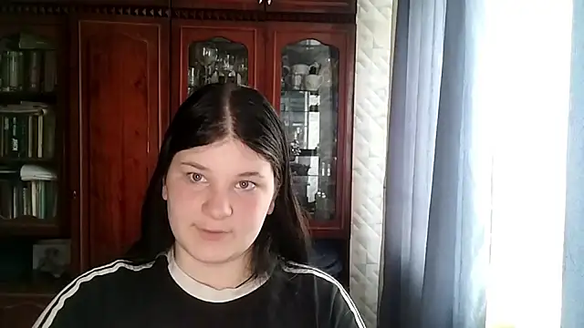 BeatriceMolands élő chatszobája