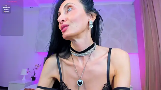 Živý XXX chat Avrora_Mars