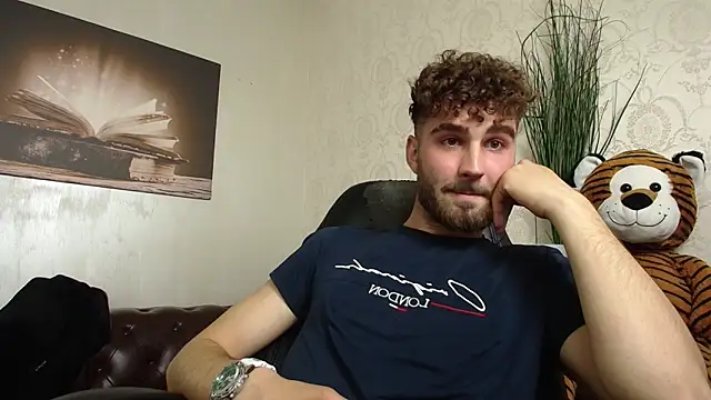 KyloEast's Webcam Show