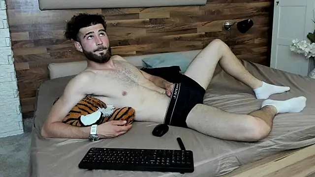 KyloEast – webcam-show