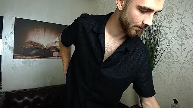 KyloEast Webcam show