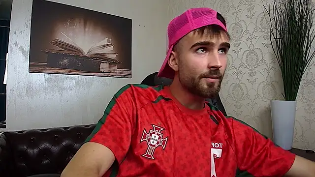 KyloEast Webcam-Show