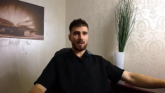 KyloEast Webcam-Show