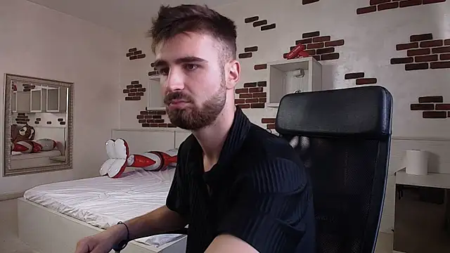 KyloEast's Webcam Show