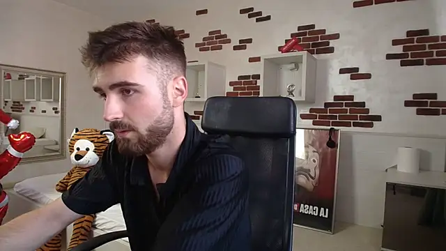 KyloEast's Webcam Show