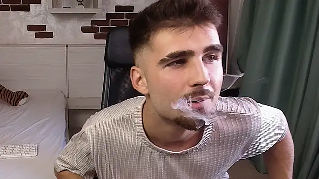 KyloEast – webcam-show