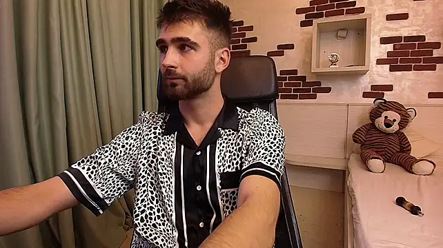 KyloEast's Webcam Show