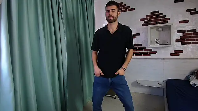 KyloEast Webcam-Show