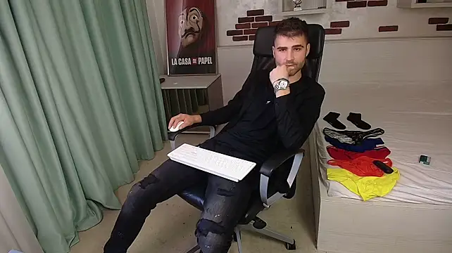 KyloEast's Webcam Show