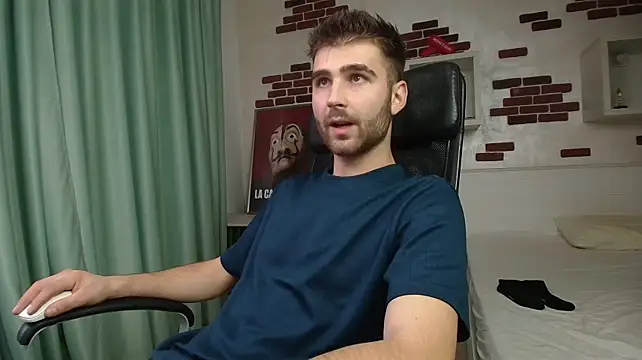 KyloEast's Webcam Show